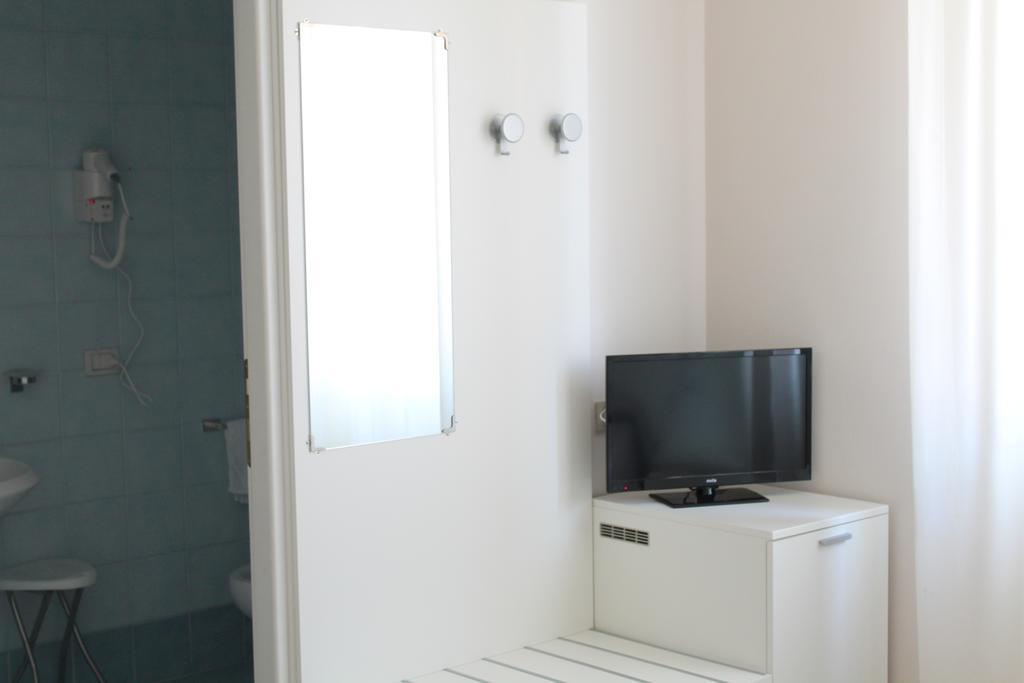 Hotel Cremona Viale エクステリア 写真