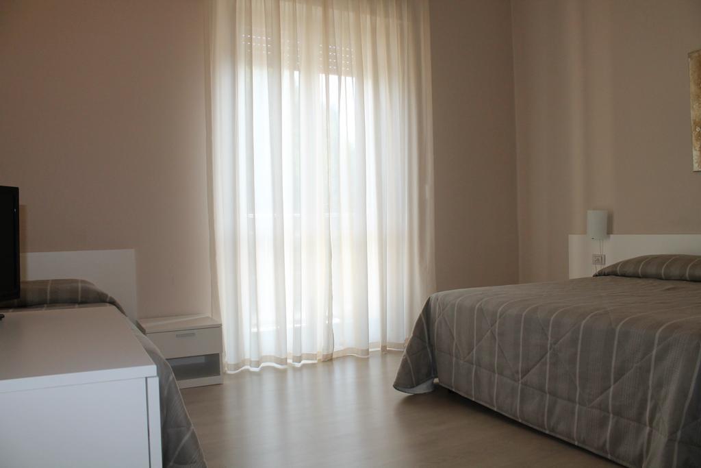 Hotel Cremona Viale 部屋 写真