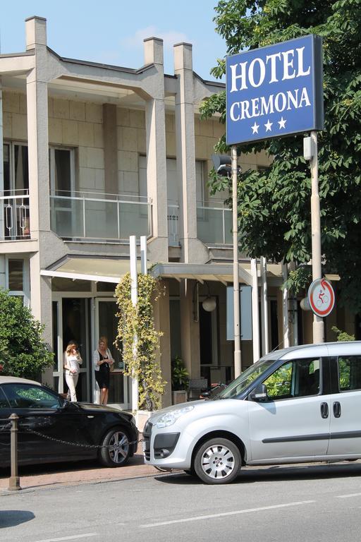 Hotel Cremona Viale エクステリア 写真