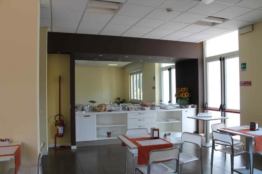 Hotel Cremona Viale エクステリア 写真